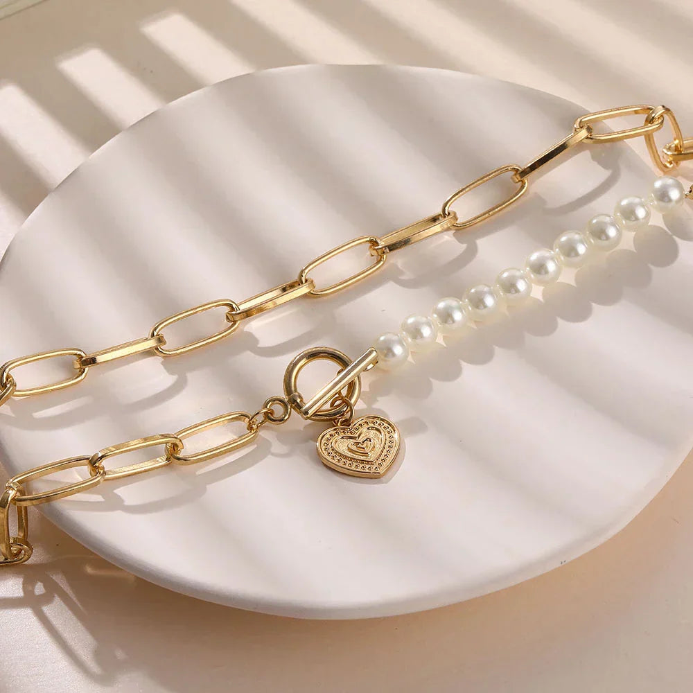 Elara – Heartlock Pearl Chain