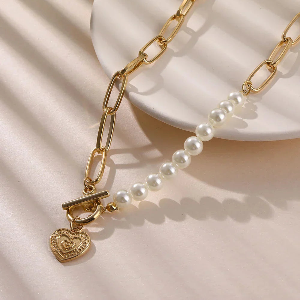 Elara – Heartlock Pearl Chain